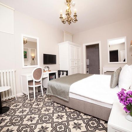 Triada Hotel Bueyuekada อดาลาร์ ภายนอก รูปภาพ