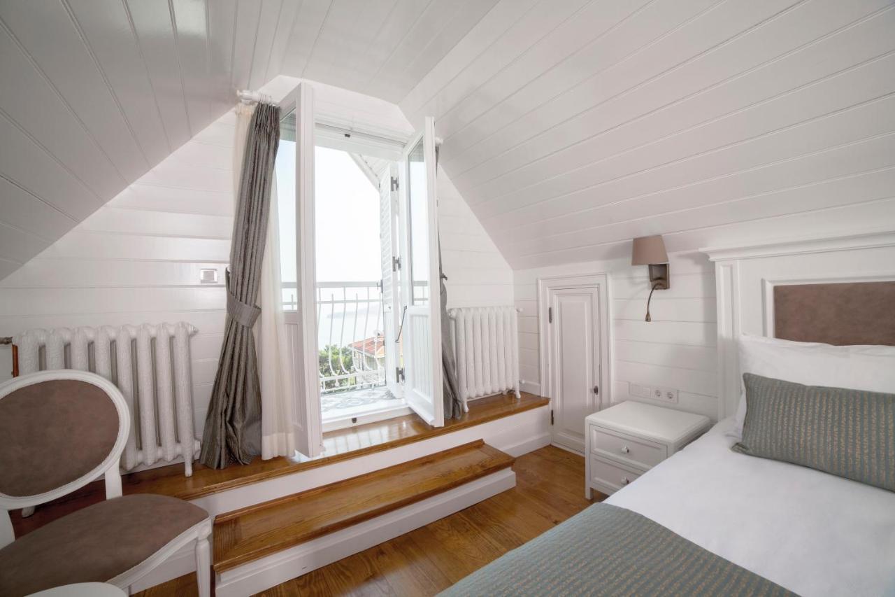 Triada Hotel Bueyuekada อดาลาร์ ภายนอก รูปภาพ